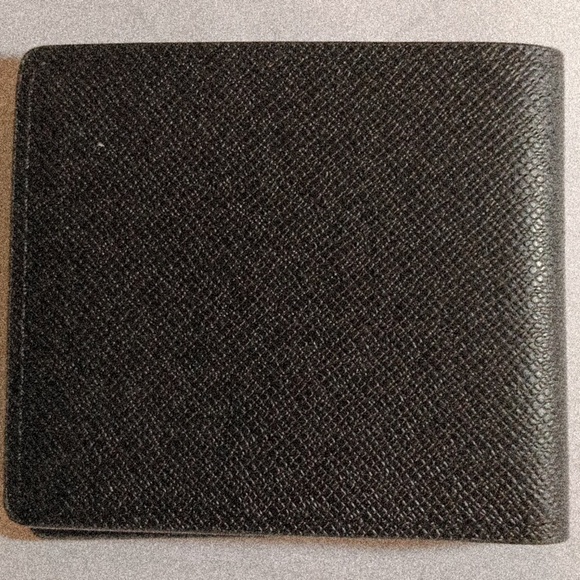 Louis Vuitton Black Leather Card Holder Wallet - Picture 3 of 10